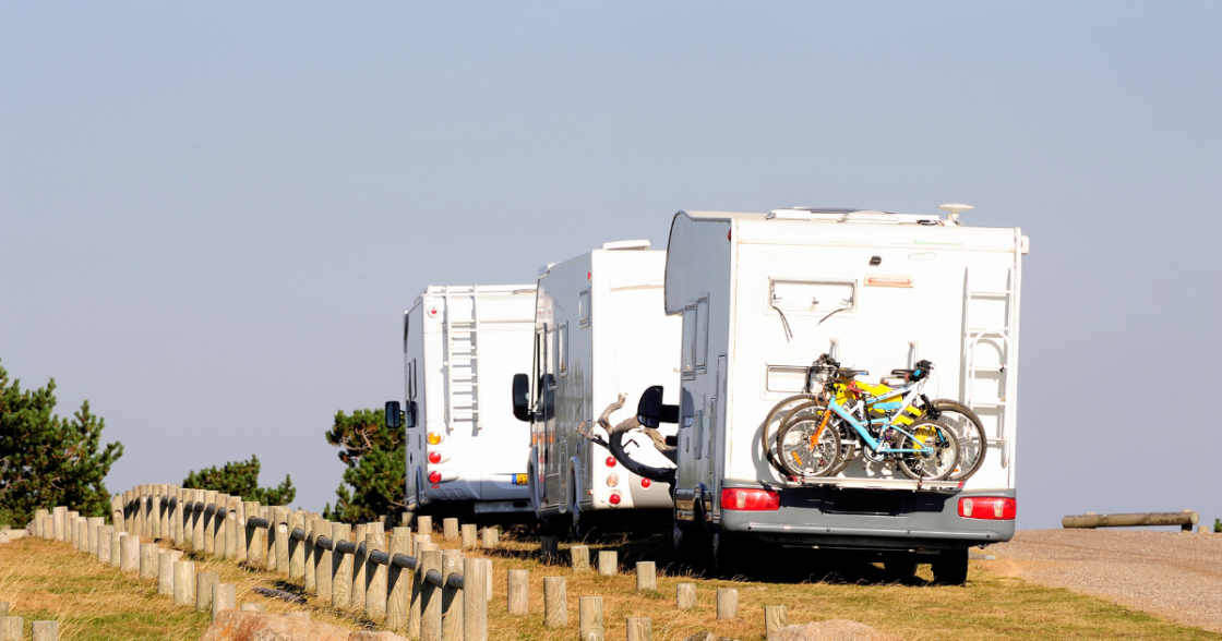 travel-trailer-vs.-a-motor-home